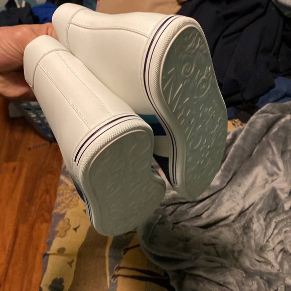 dolce and Gabbana shoes - Picture 5 of 11